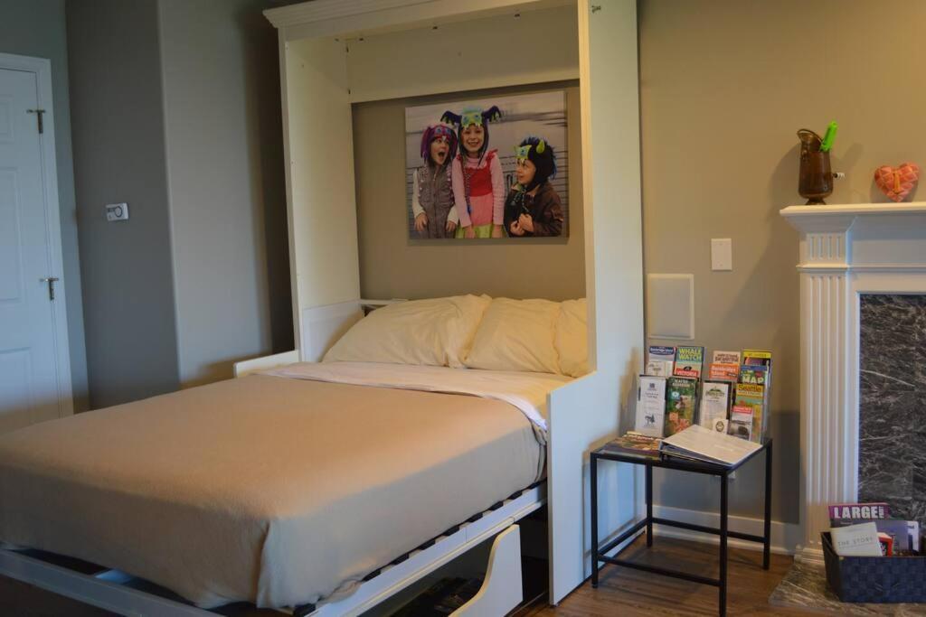 1-Bedroom Seaview Guesthouse On Seattle Luxury Estate With Views Of Olympic Mountains ภายนอก รูปภาพ