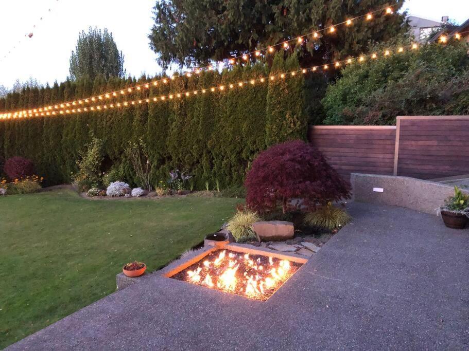 1-Bedroom Seaview Guesthouse On Seattle Luxury Estate With Views Of Olympic Mountains ภายนอก รูปภาพ