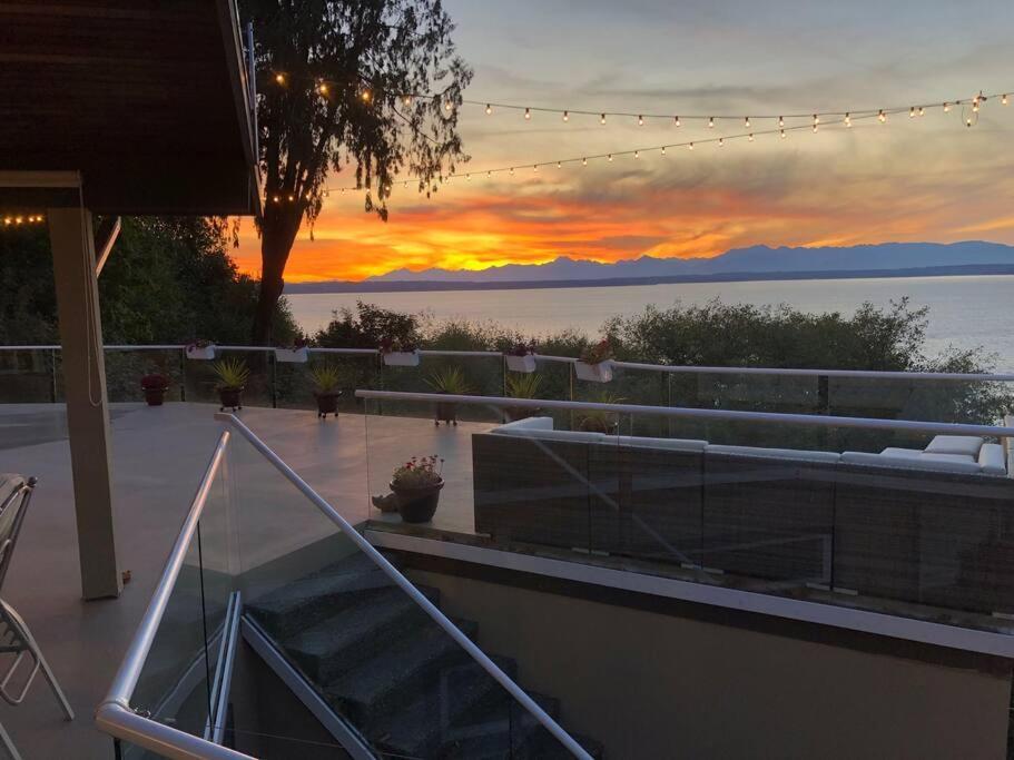 1-Bedroom Seaview Guesthouse On Seattle Luxury Estate With Views Of Olympic Mountains ภายนอก รูปภาพ
